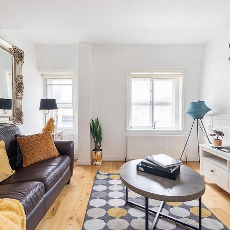 Spacious 1 Bed Oxford Street Apartment - Sleeps 4 Λονδίνο Εξωτερικό φωτογραφία